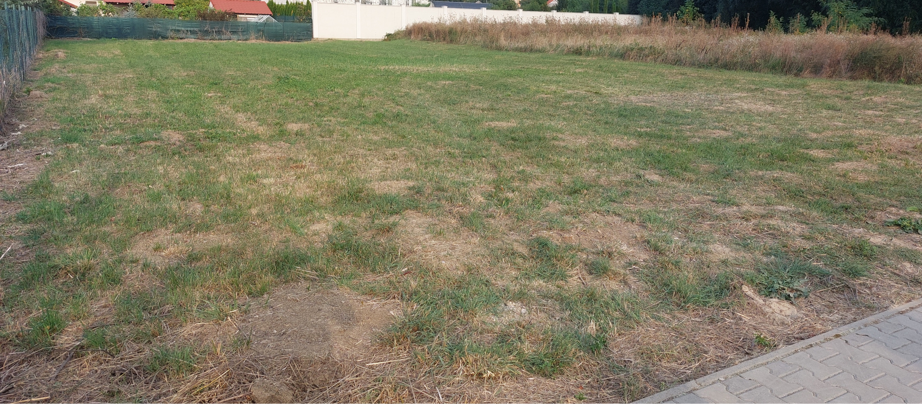 Stavebný pozemok s projektom domu