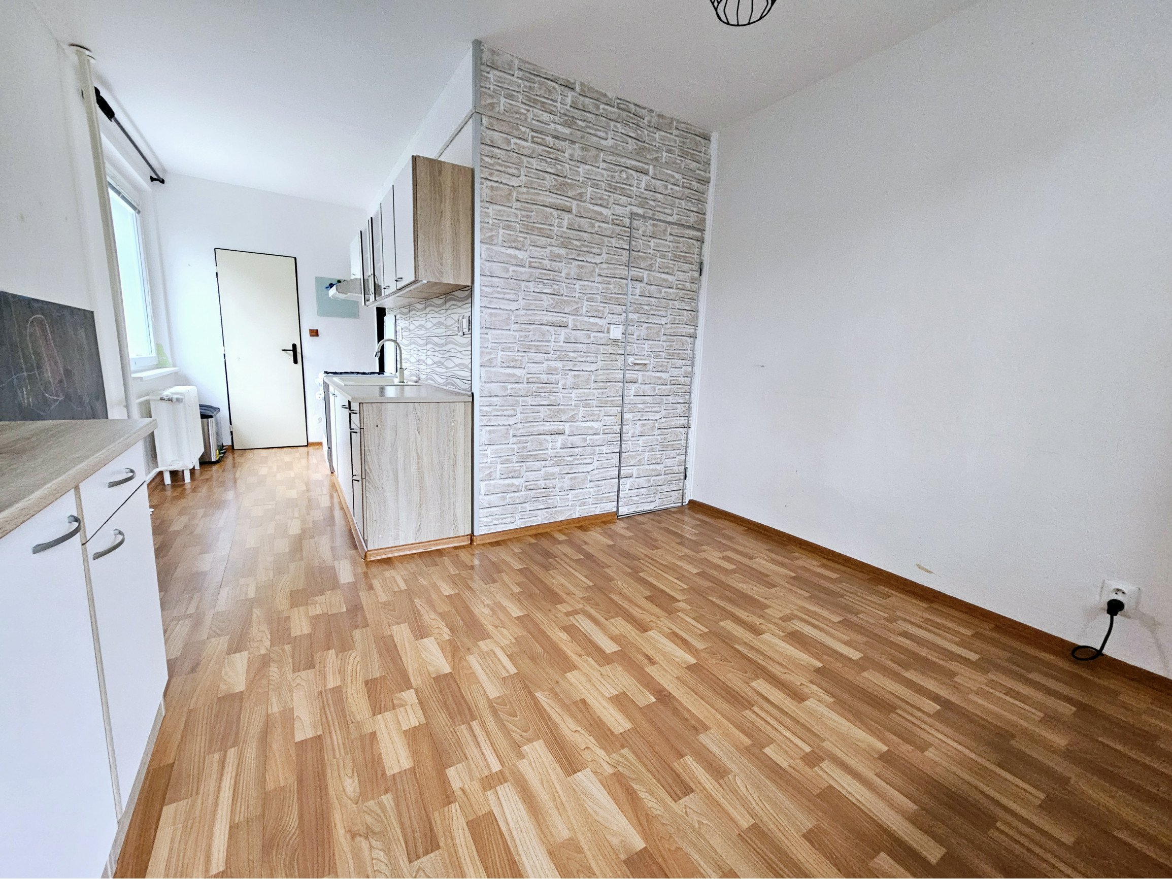 REZERVOVANÝ - Priestranný 3i byt vo vyhľadávanej lokalite