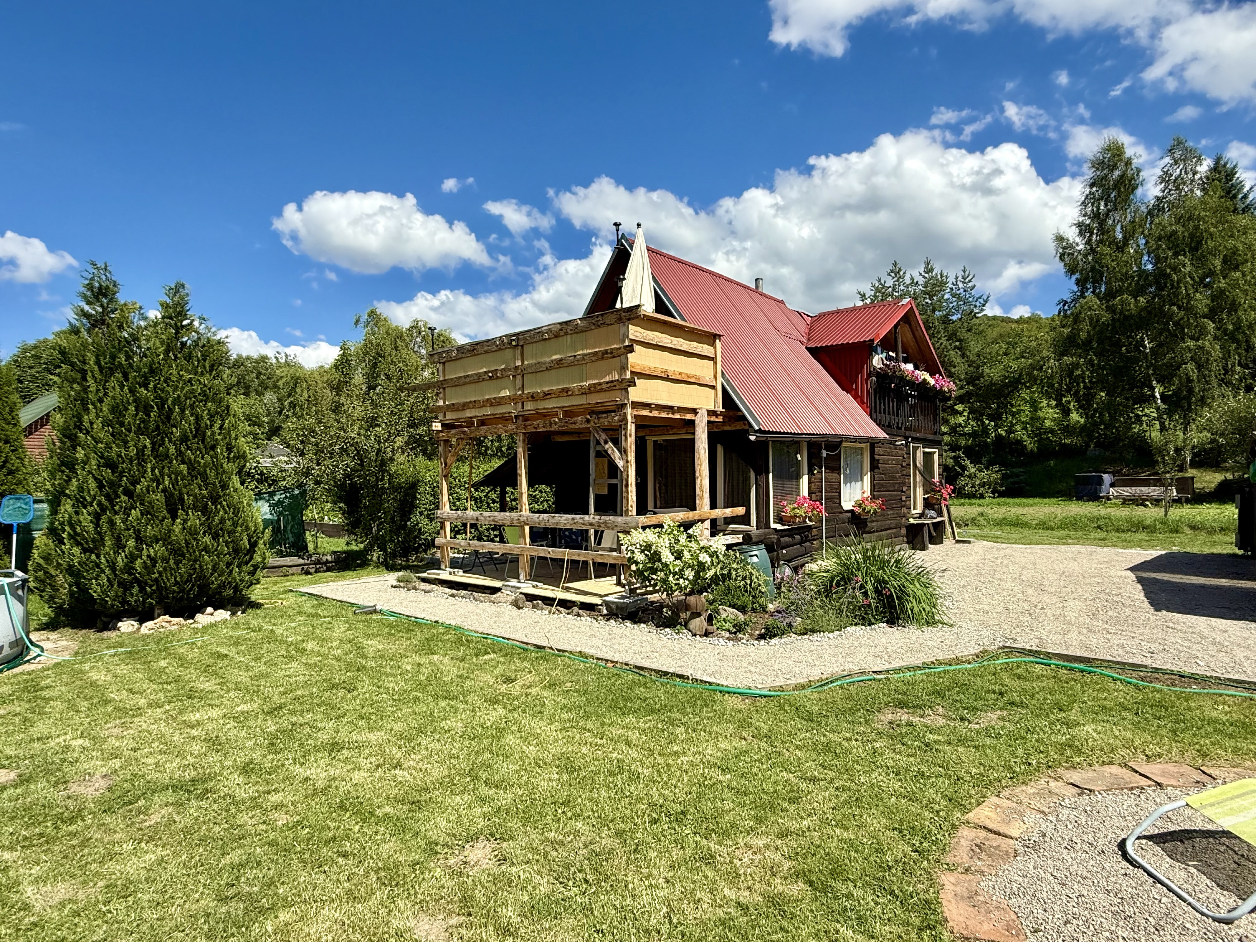 Na predaj útulná drevená chata v srdci Liptova