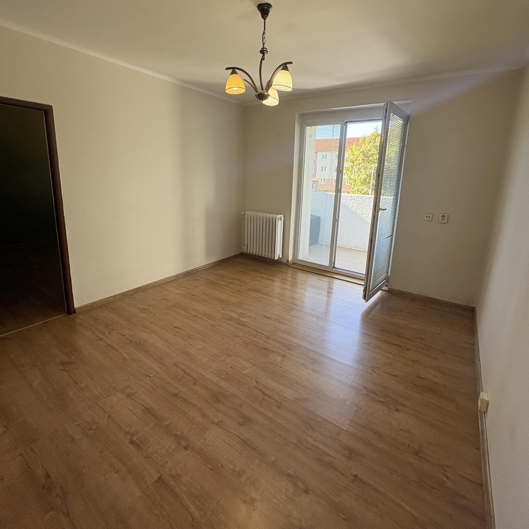 REZERVOVANÝ - NA PREDAJ 2-izbový byt v Žiari nad Hronom