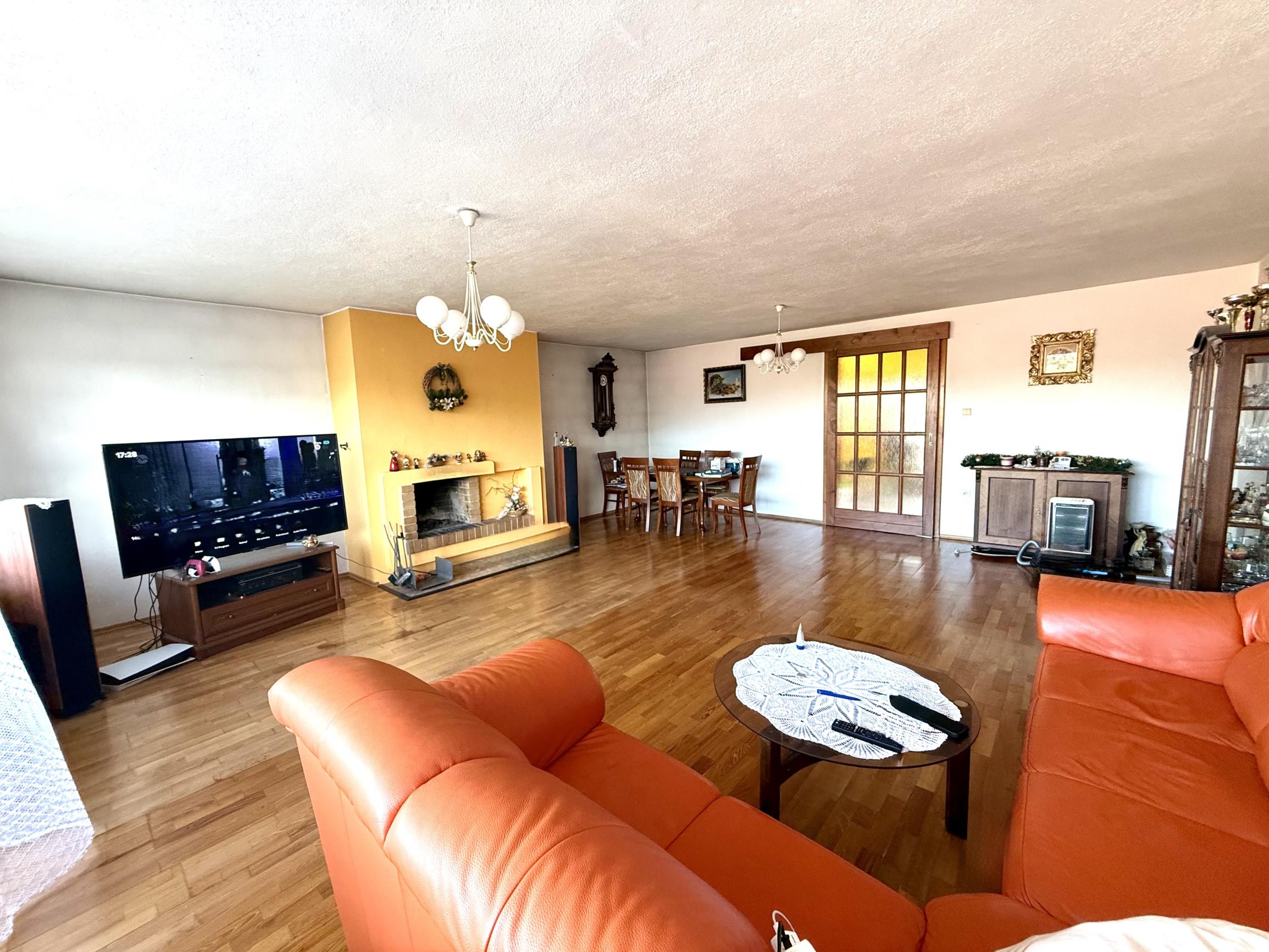 Priestranný rodinný dom na slnečnom pozemku 2 170 m²